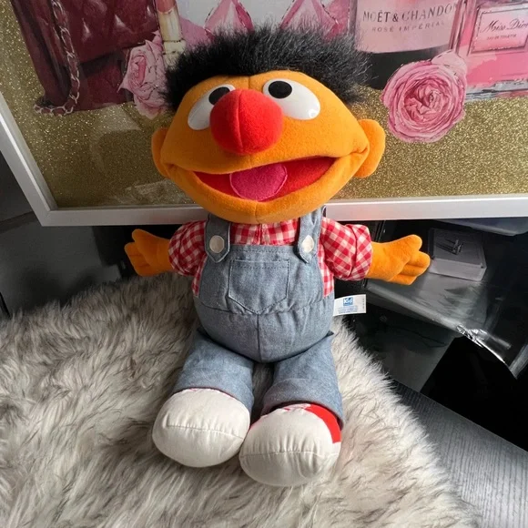 Vintage Playskool Ernie On The Farm Sesame Street Plush 1994 - Picture 7 of 7